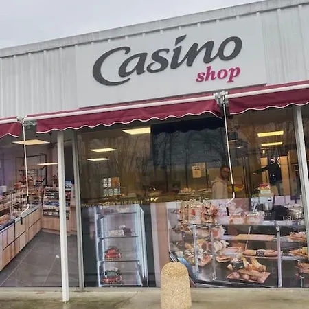 Nyaraló « la Suisse » Courcelloise Courcelles-Sapicourt